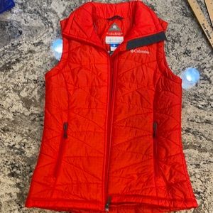 Columbia padded vest omnisheild small